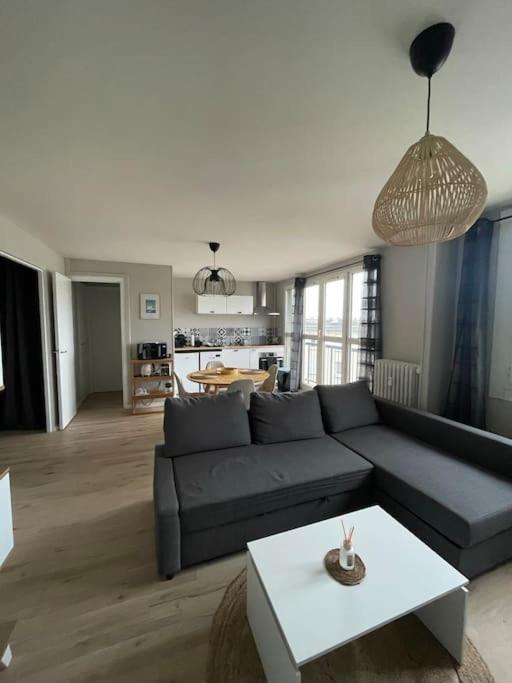 Apartment Urbain A Deux Pas De La *